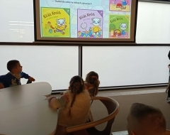 7f15d85d-a026-4f21-b7de-0f92d7632124